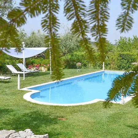 Trulli Castiglione * Castellana Grotte